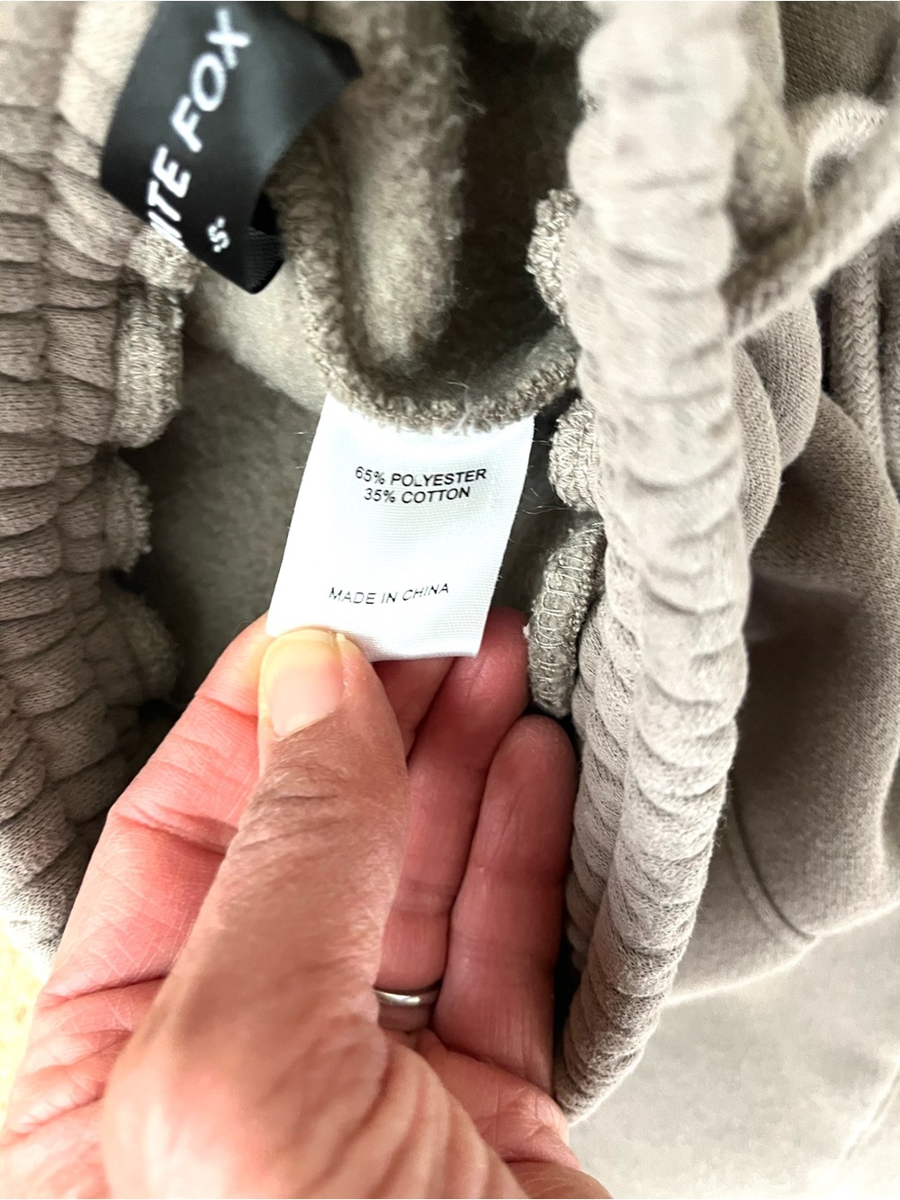 White Fox Volume 3 Sweatpants Fawn Women’s Small - Picture 9 of 15